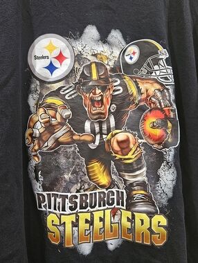 PITTSBURFH STEELERS TSHIRT, STEELERS SHIRT, Black Pittsburgh Shirt